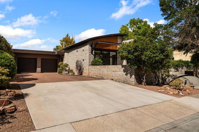 4113 Hannett Avenue NE, Albuquerque, NM 87110
