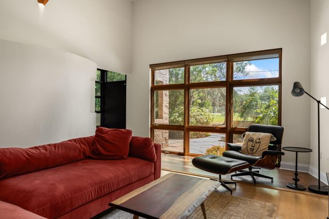 4113 Hannett Avenue NE, Albuquerque, NM 87110