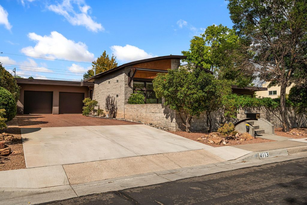 4113 Hannett Avenue NE, Albuquerque, NM 87110