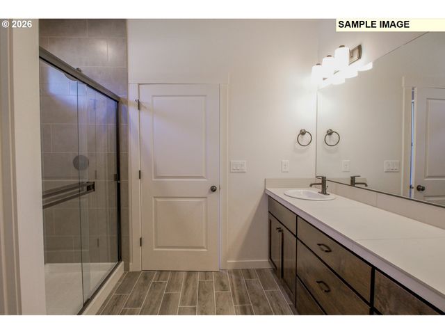 2210 E DALMATIAN Dr, La Center, WA 98629