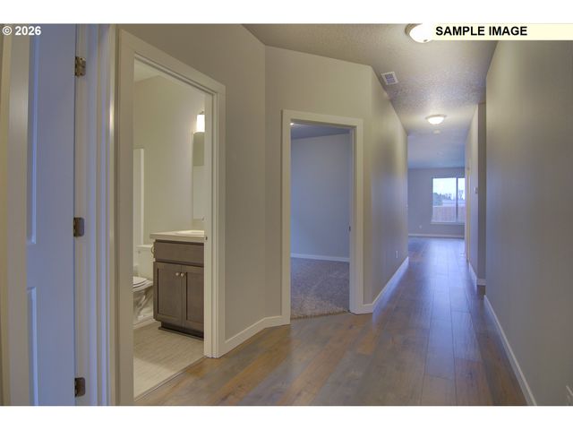 2210 E DALMATIAN Dr, La Center, WA 98629