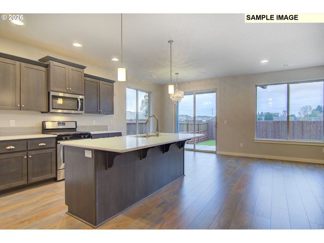 2210 E DALMATIAN Dr, La Center, WA 98629