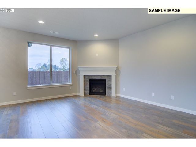 2210 E DALMATIAN Dr, La Center, WA 98629