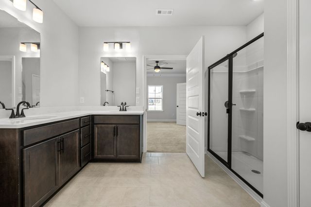 1918 Charadon Court, Murfreesboro, TN 37129