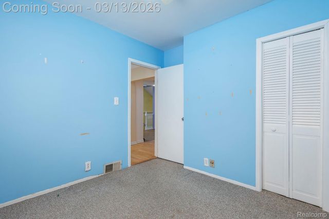 635 E Tennyson Avenue, Pontiac, MI 48340