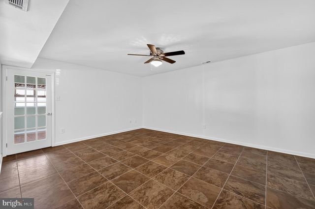 128 CALDERWOOD LN, Mount Laurel, NJ 08054