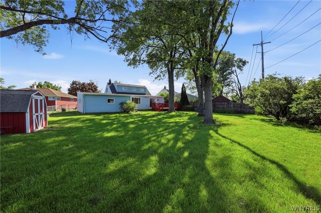 89 Harris Court, Cheektowaga, NY 14225