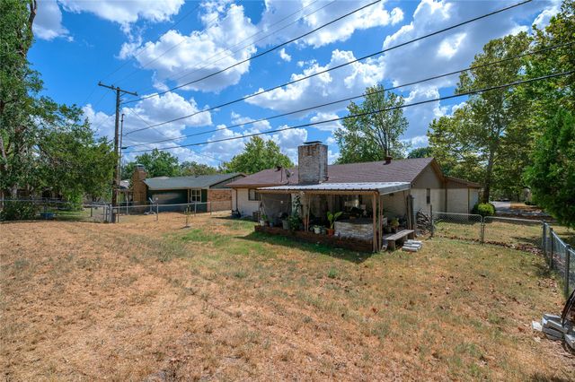 503 Wes Michael Road, Bonham, TX 75418