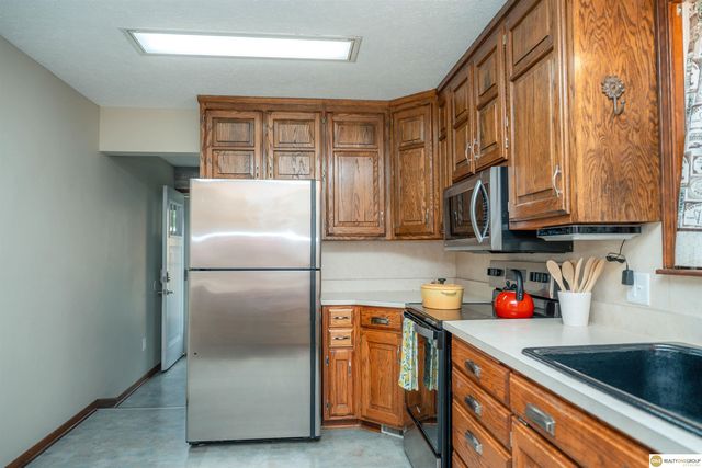 2945 R Street, Lincoln, NE 68503