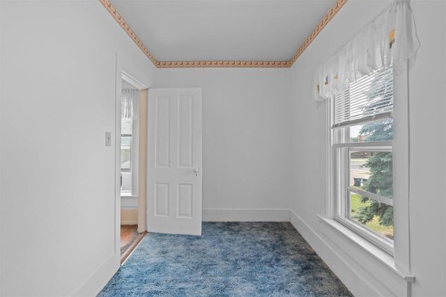 27 9TH STREET, Clintonville, WI 54929