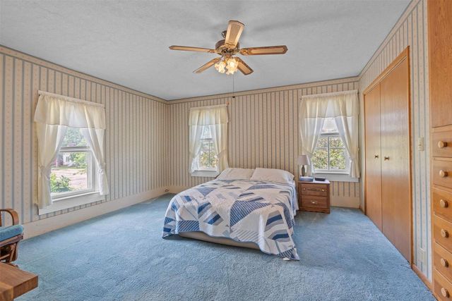 27 9TH STREET, Clintonville, WI 54929