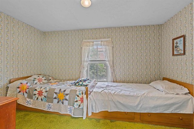 27 9TH STREET, Clintonville, WI 54929