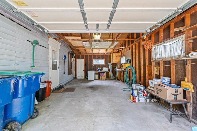 27 9TH STREET, Clintonville, WI 54929