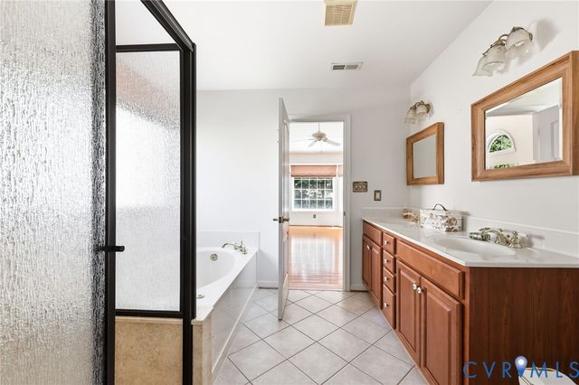 8806 Torrey Pines Dr, Chesterfield, VA 23832