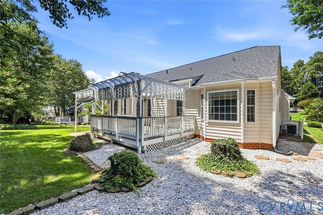 8806 Torrey Pines Dr, Chesterfield, VA 23832