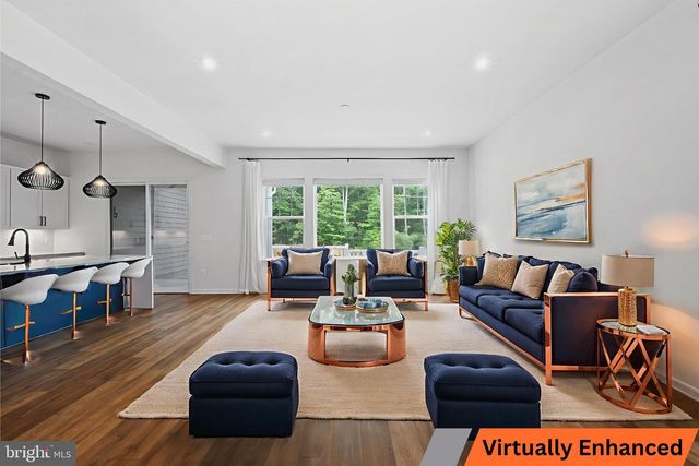 18080 MOSS GARDEN RD, Dumfries, VA 22026