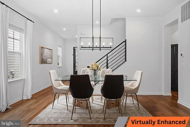 18080 MOSS GARDEN RD, Dumfries, VA 22026