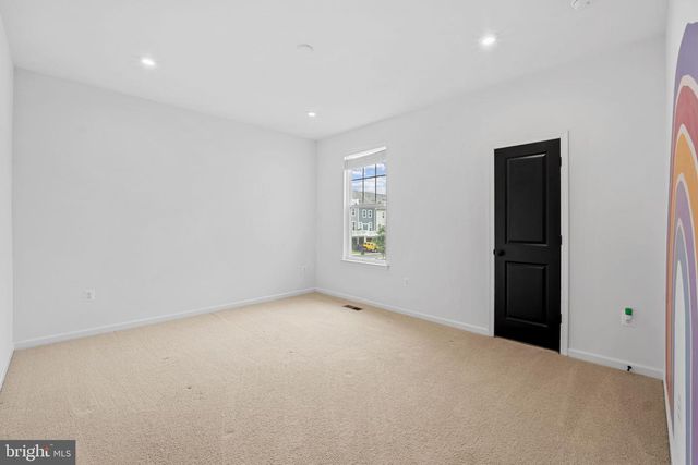 18080 MOSS GARDEN RD, Dumfries, VA 22026