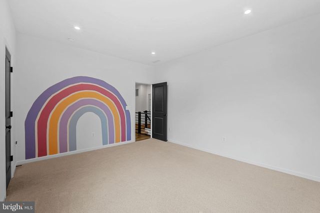 18080 MOSS GARDEN RD, Dumfries, VA 22026