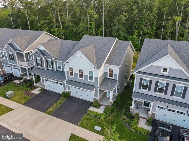 18080 MOSS GARDEN RD, Dumfries, VA 22026