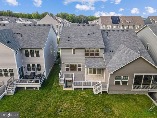 18080 MOSS GARDEN RD, Dumfries, VA 22026