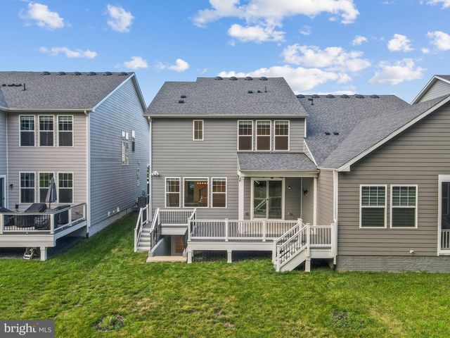 18080 MOSS GARDEN RD, Dumfries, VA 22026