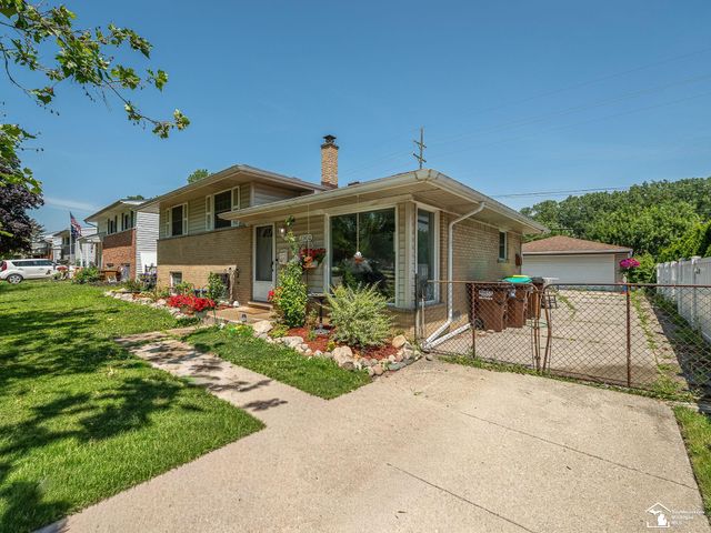 22452 Candace Street, Rockwood, MI 48173