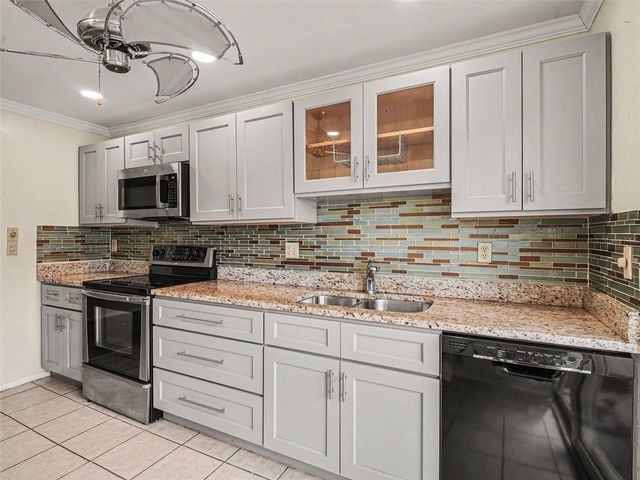 3506 AUBURN COURT 230, Sarasota, FL 34231