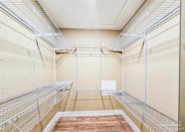 601 E Burgess D6, Pensacola, FL 32504