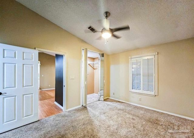 601 E Burgess D6, Pensacola, FL 32504