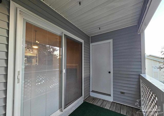 601 E Burgess D6, Pensacola, FL 32504