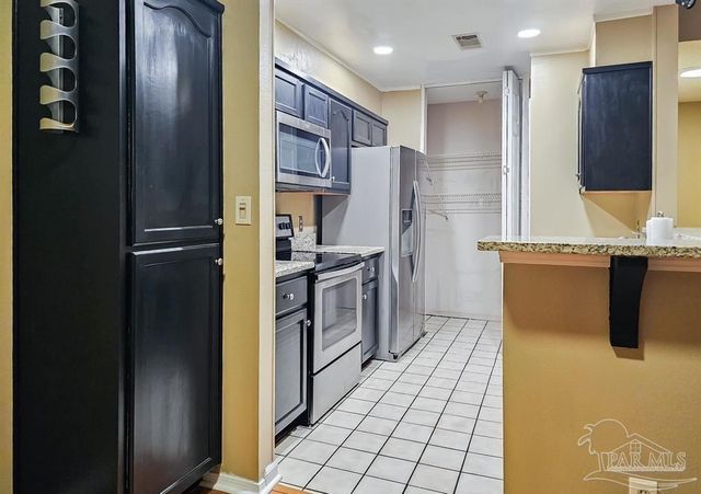 601 E Burgess D6, Pensacola, FL 32504