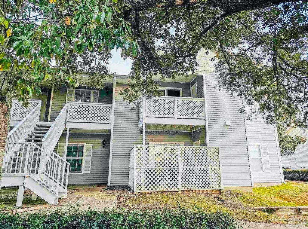 601 E Burgess D6, Pensacola, FL 32504
