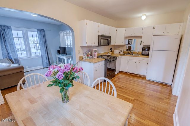 203 South Cherokee Street, Jonesborough, TN 37659