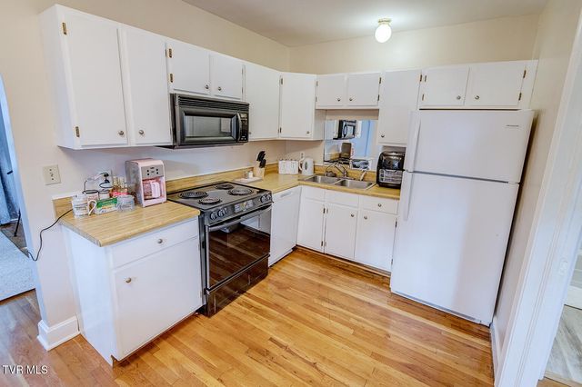 203 South Cherokee Street, Jonesborough, TN 37659