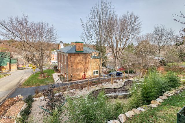 203 South Cherokee Street, Jonesborough, TN 37659