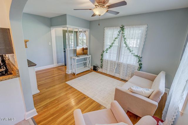 203 South Cherokee Street, Jonesborough, TN 37659