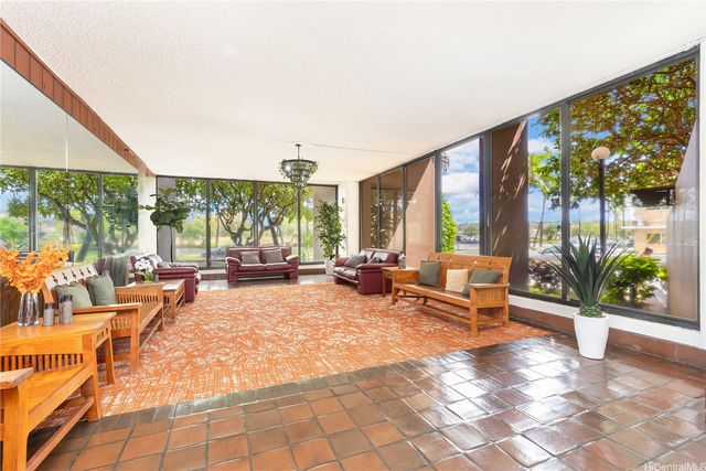 320 Liliuokalani Avenue 1105, Honolulu, HI 96815