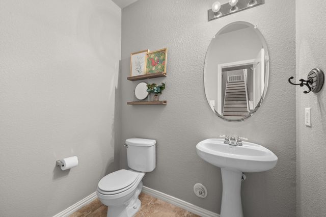 168 Golden Eagle LN, Leander, TX 78641