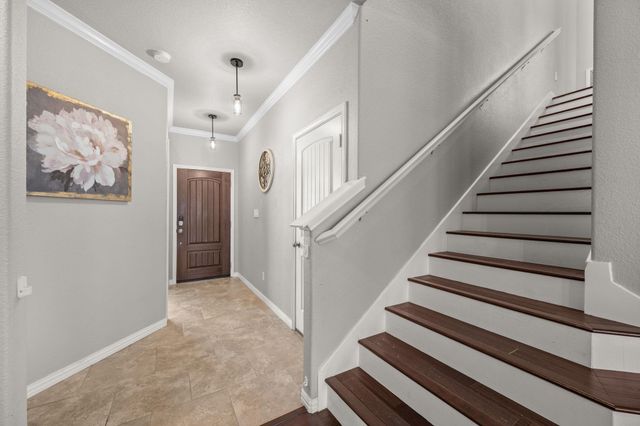 168 Golden Eagle LN, Leander, TX 78641