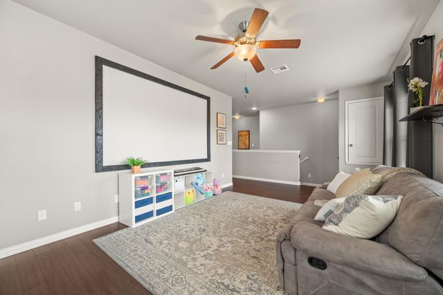 168 Golden Eagle LN, Leander, TX 78641