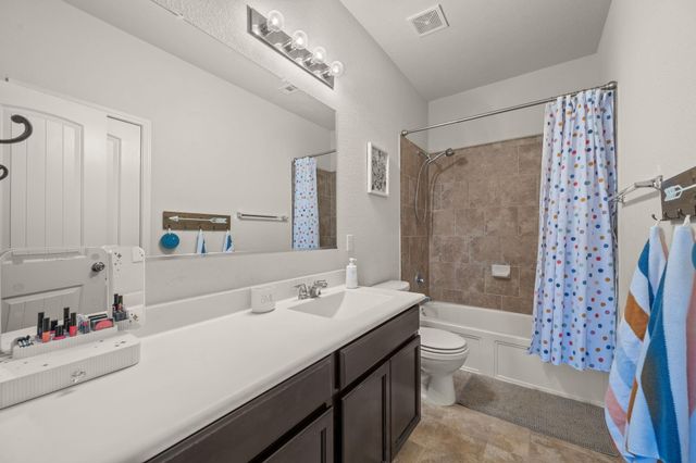 168 Golden Eagle LN, Leander, TX 78641