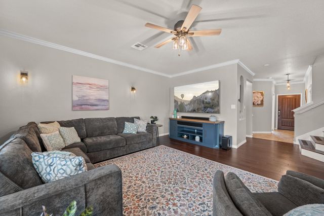 168 Golden Eagle LN, Leander, TX 78641