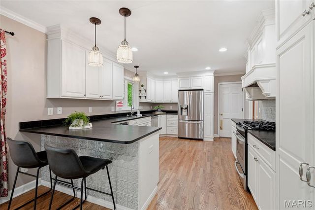 526 Selma Avenue, Webster Groves, MO 63119