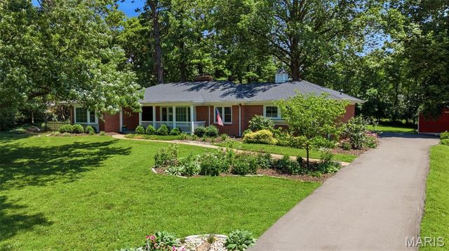 526 Selma Avenue, Webster Groves, MO 63119