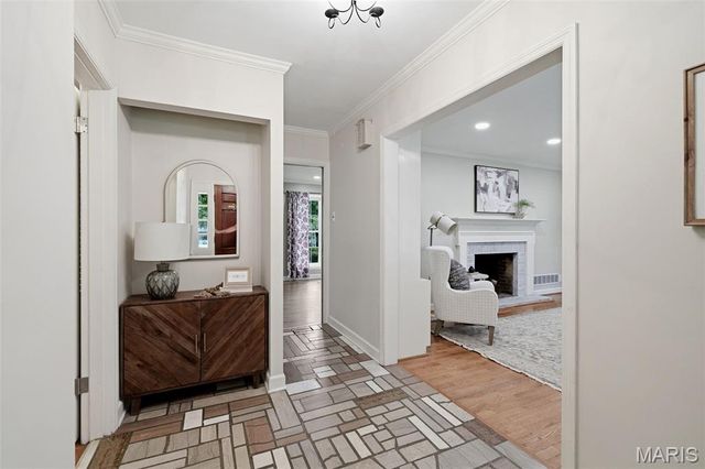 526 Selma Avenue, Webster Groves, MO 63119