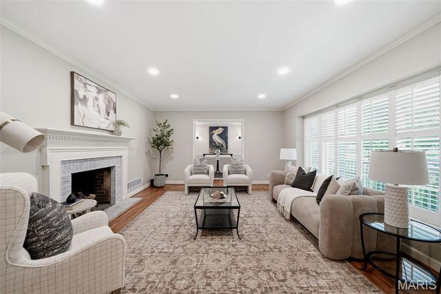 526 Selma Avenue, Webster Groves, MO 63119