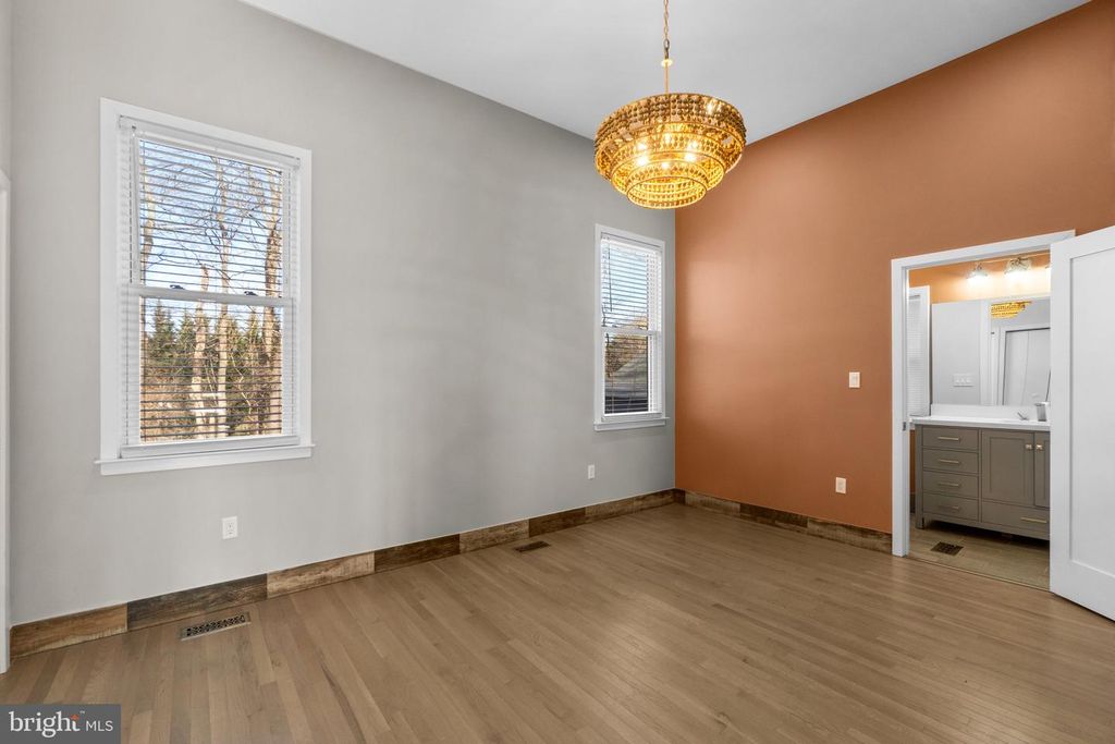 Image 13 of property listing at 1455 ROUTE 32, Sykesville, MD 21784