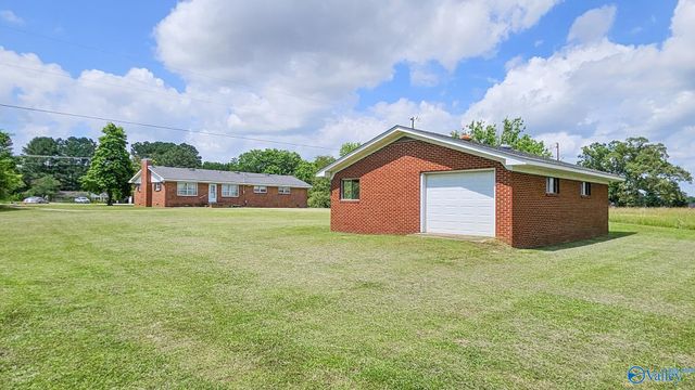 17688 Brownsferry Road, Athens, AL 35611