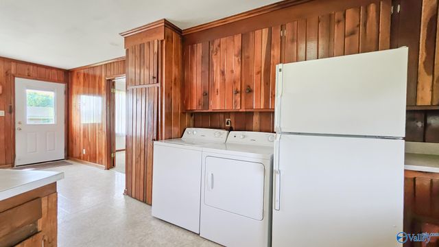 17688 Brownsferry Road, Athens, AL 35611